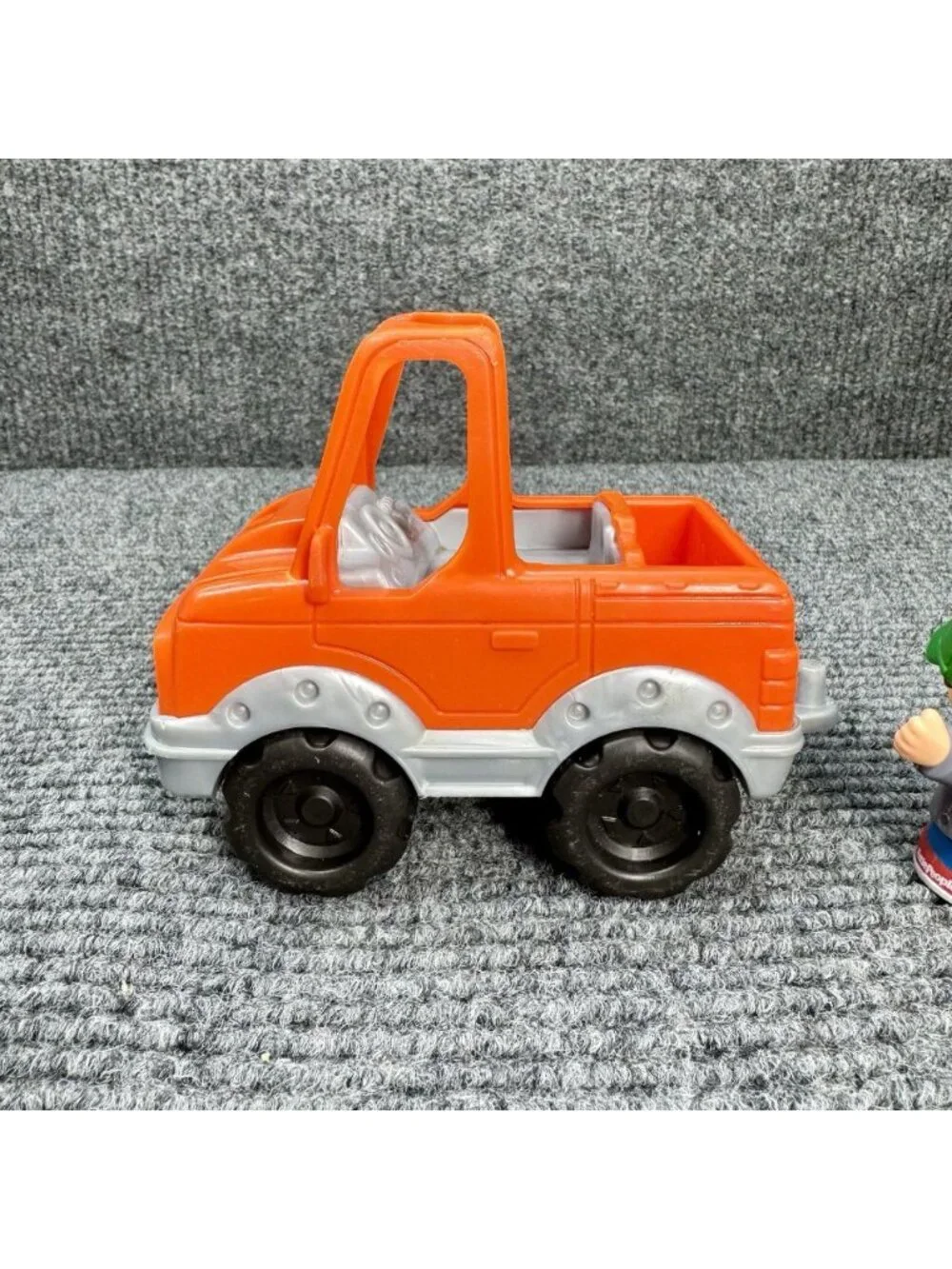 Fisher Price Little People Orange Truck Jeep Car Help A Friend + Boy Figure Tow